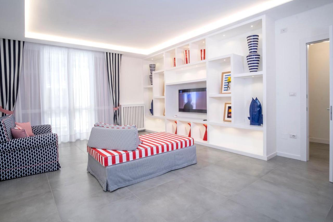 Yourhome - Unica Luxury Apartment Кастелламмаре-ді-Стабія Екстер'єр фото